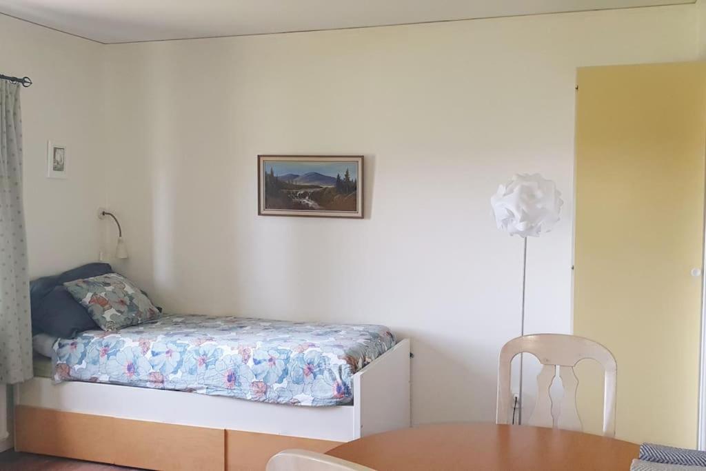 אולריצהאם Ekhult Apartments - Ground Floor - Garden And Lake View מראה חיצוני תמונה